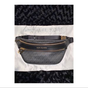 Women’s Michael Kors Fanny Pack